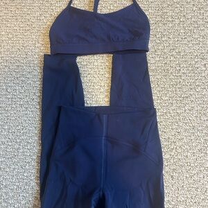 Lululemon Leggings and Sports Bra Set